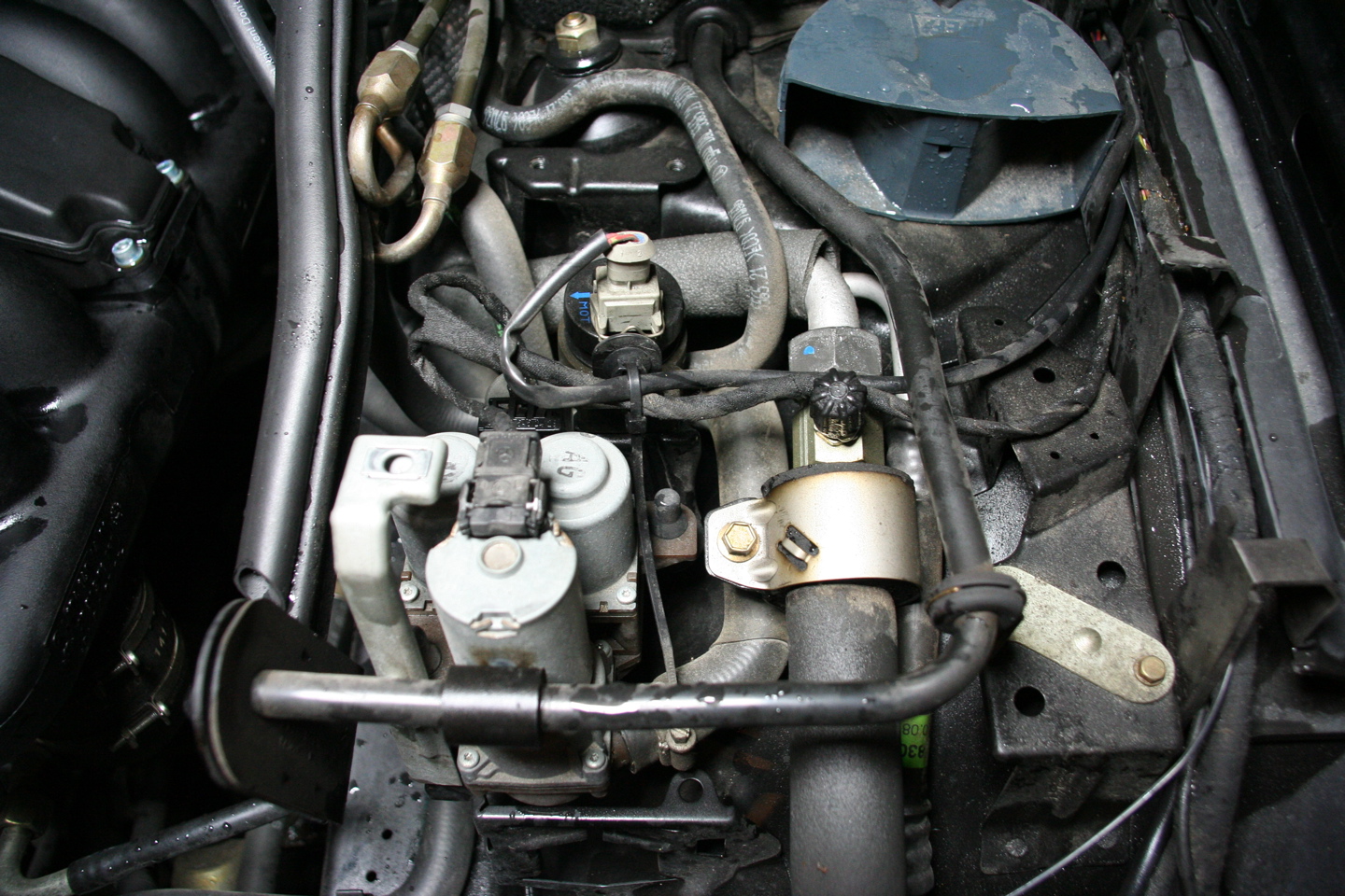 Mercedes duo valve location #7