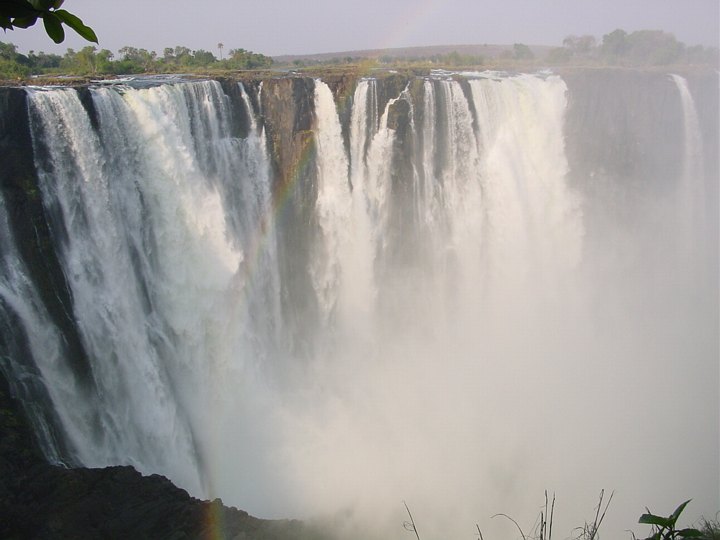 05385VicFallsMainFallsFraZimbabwe.jpg