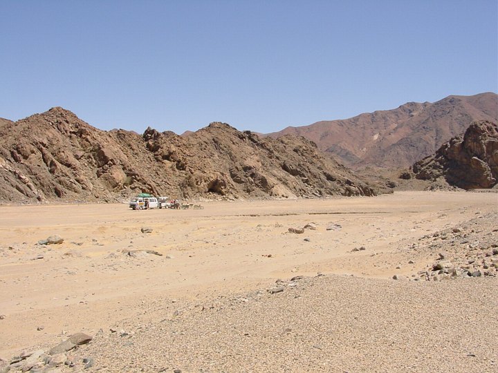 05715NamibiaIkkeAkkuratIdylliskLunsjrast.jpg