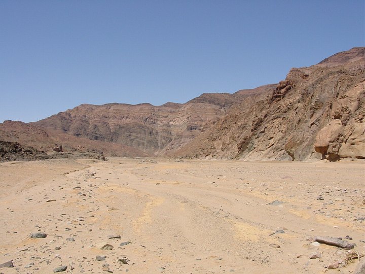 05716NamibiaElveleieNaarDetRegner.jpg