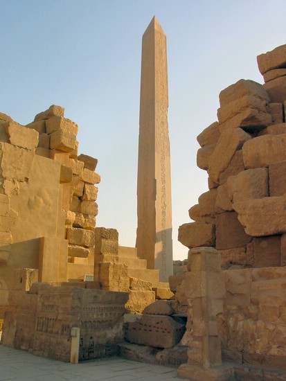 DSC09395KarnakHatshepsut-obelisk.JPG