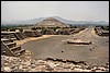 DSC06829TeotihuacanMaaneplassOgSolpyramide.JPG